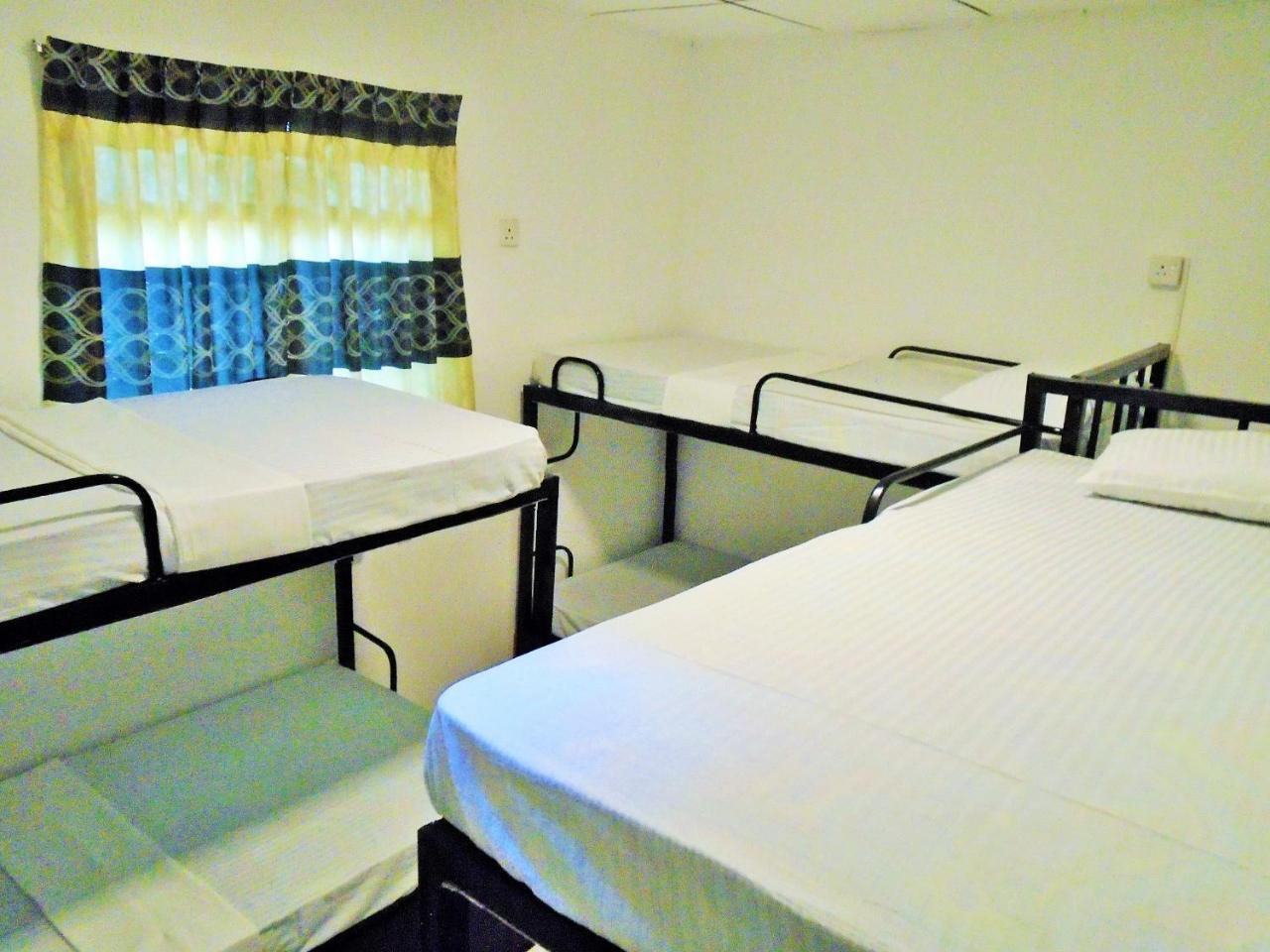 Ceylon Hostel-Galle Unawatuna Buitenkant foto