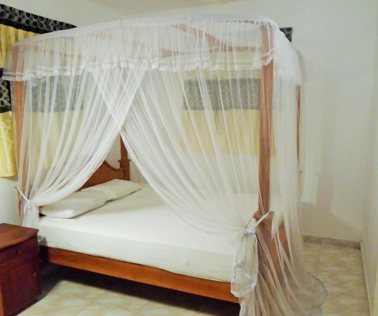 Ceylon Hostel-Galle Unawatuna Buitenkant foto